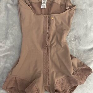 Columbian body shaper